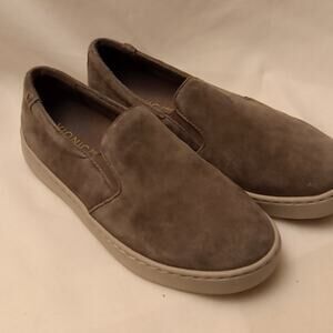 Vionic Slip On Gray Avery Pro Suede Leather Orthotic Comfort Casual. 7.5